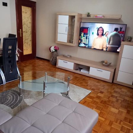 شقة Apartamento Araceli Proximo A Clinica Oftalmologica Fdez Vega اوفيدو المظهر الخارجي الصورة