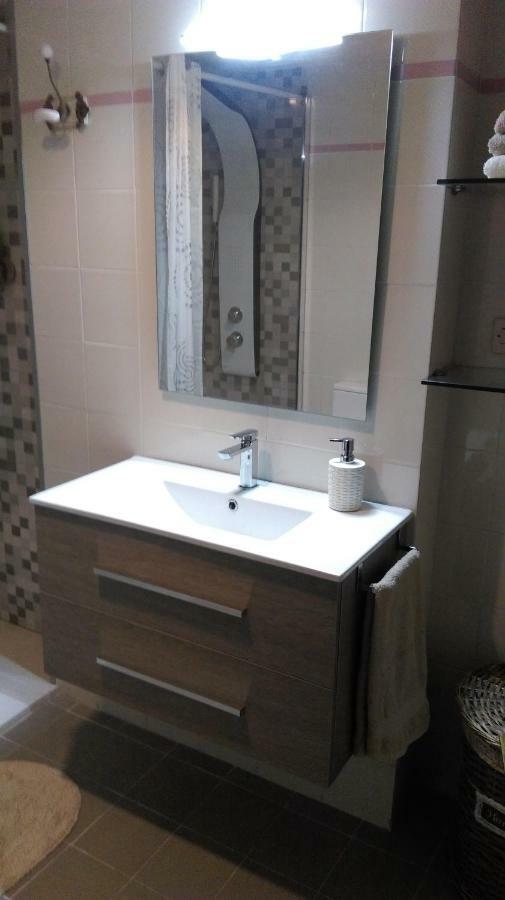 شقة Apartamento Araceli Proximo A Clinica Oftalmologica Fdez Vega اوفيدو المظهر الخارجي الصورة